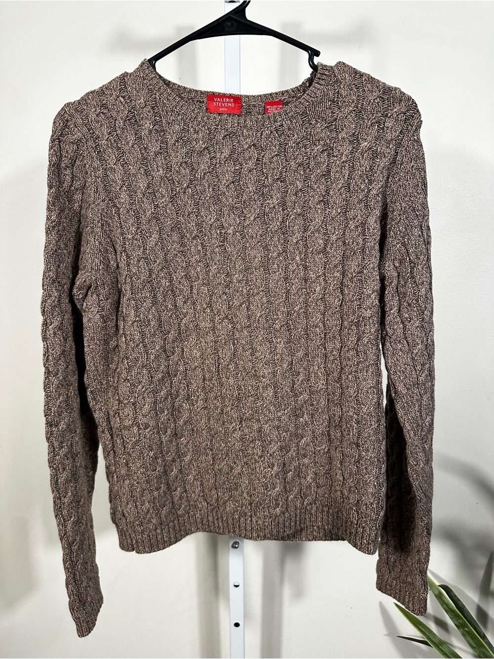 N10. Valerie Stevens Petite Cable Knit Sweater in Marled Brown